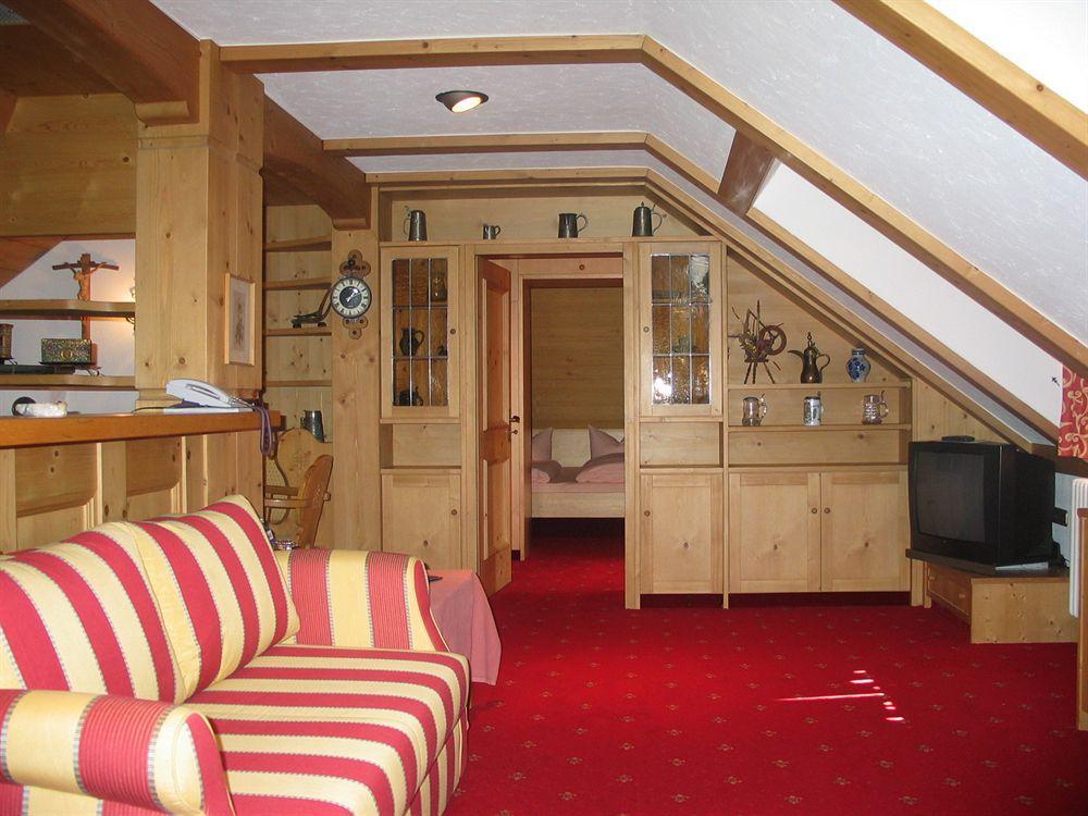Schlosskrone Hotel 4*
